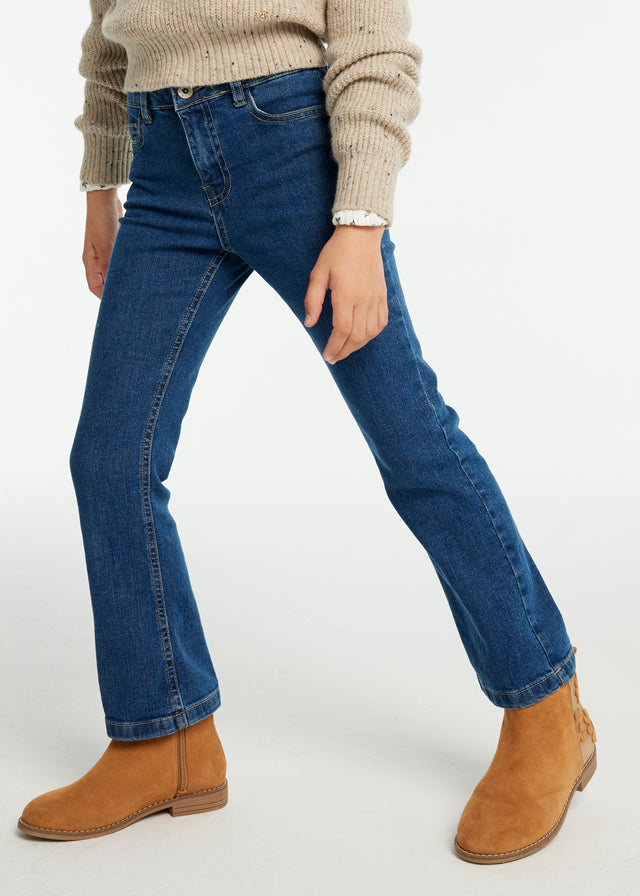 Pantalón de mezclilla acampanado