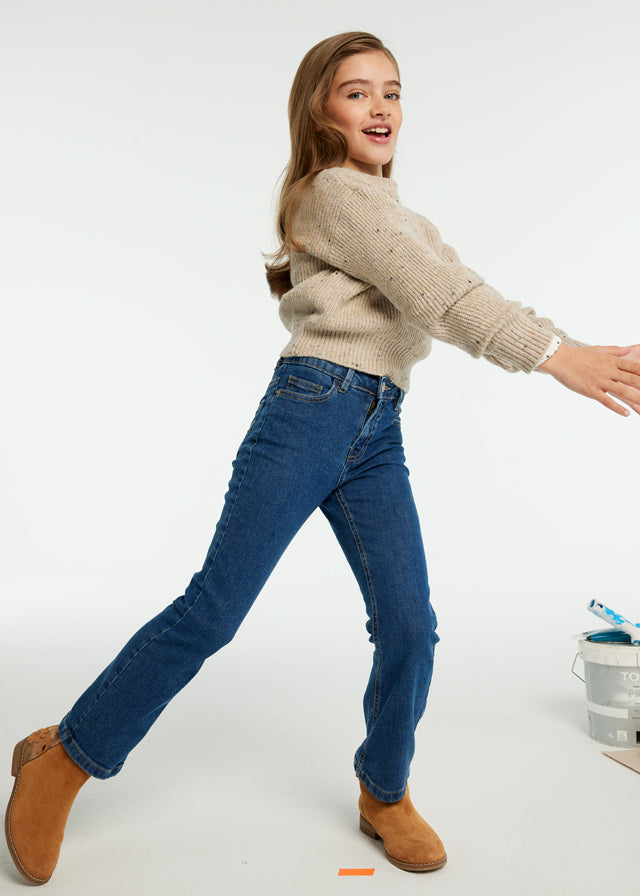 Pantalón de mezclilla acampanado