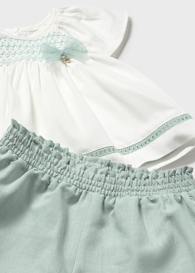 Conjunto short y blusa bebé