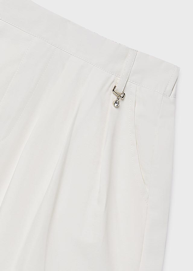 Falda pantalón chica