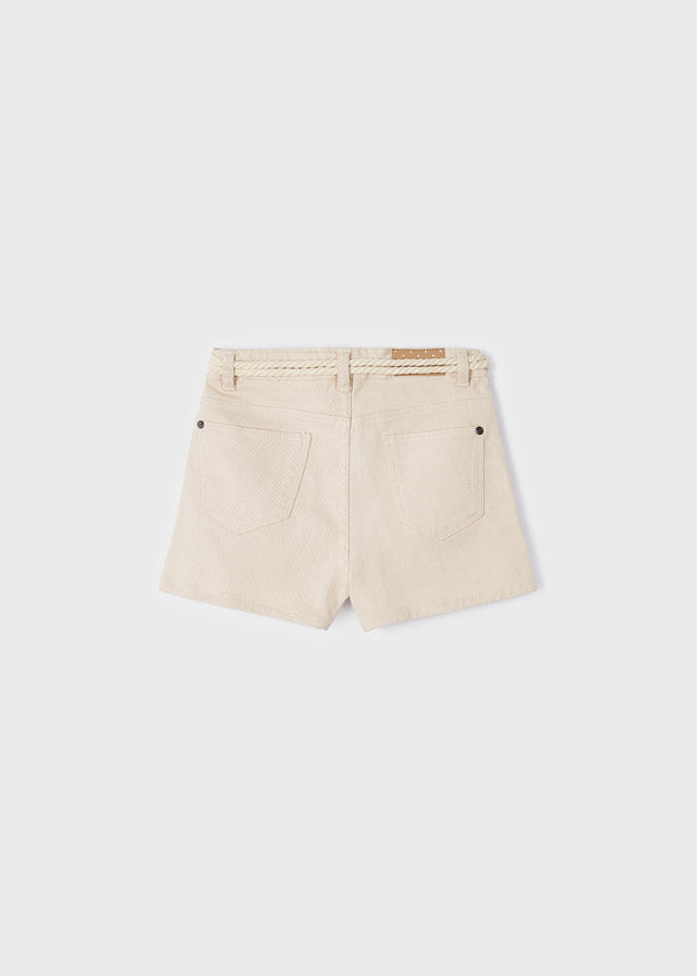 Short con cinturón de algodón sostenible para niña