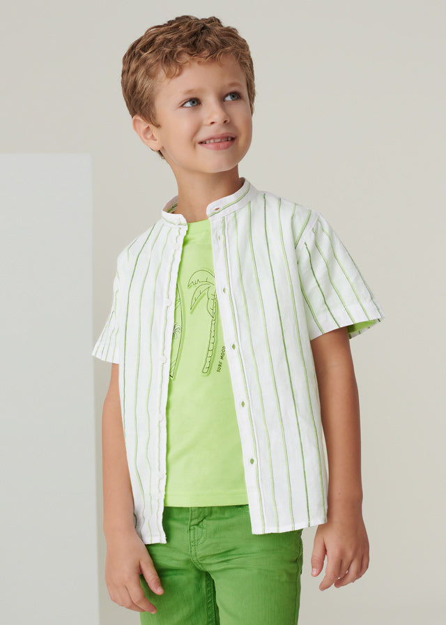 Camisa de manga corta con cuello mao en algodón para niño