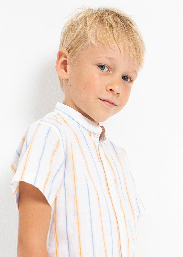 Camisa de manga corta con cuello mao en algodón para niño
