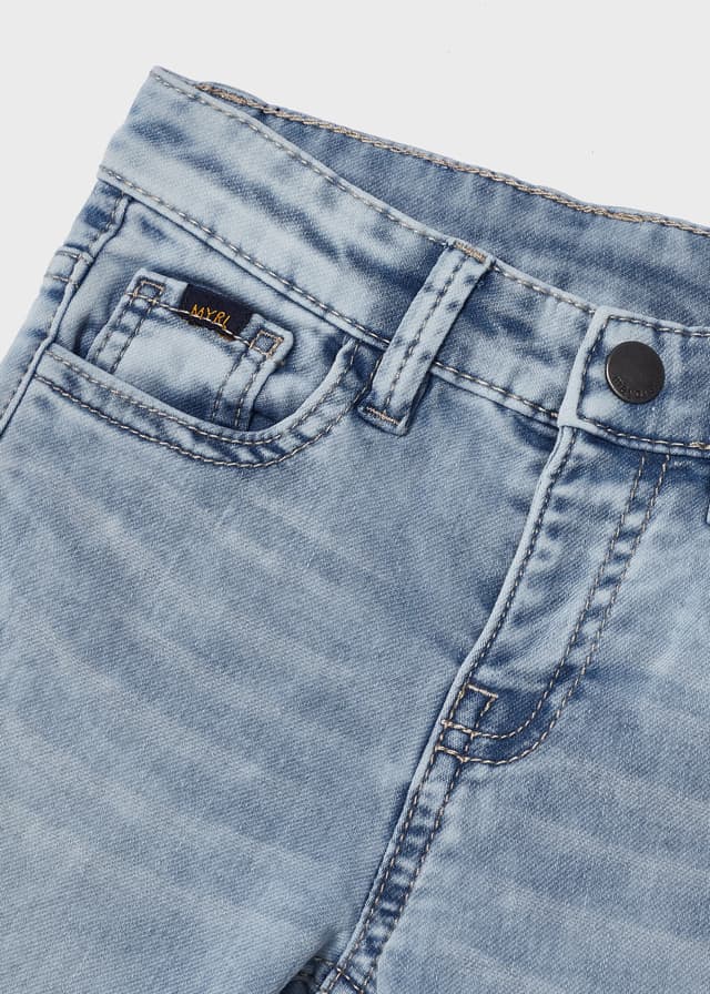 Pantalón largo mezclilla slim fit con algodón sostenible niño