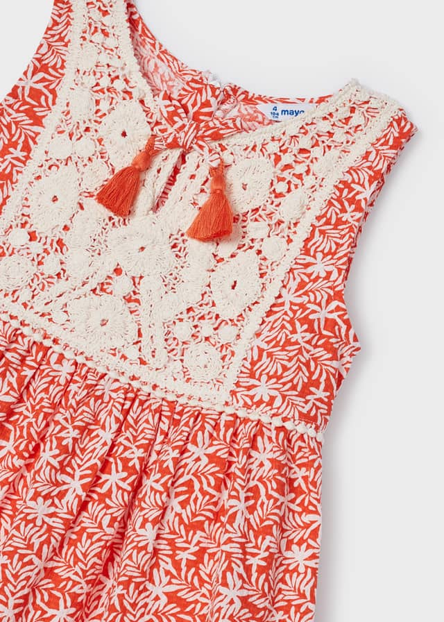 Vestido con motivo de crochet de algodón para niña
