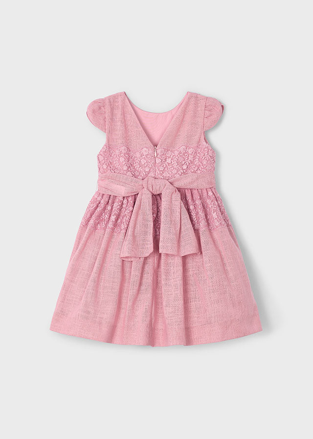 Vestido detalle encaje con fajín niña