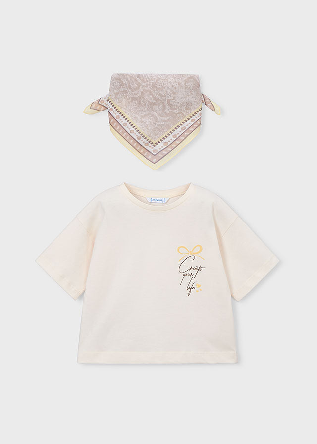Playera con pañuelo estampado niña
