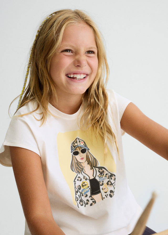Playera gráfica chica