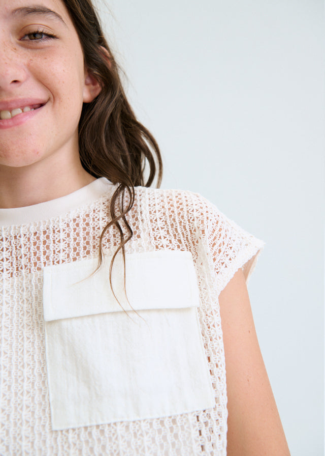 Playera con top chica