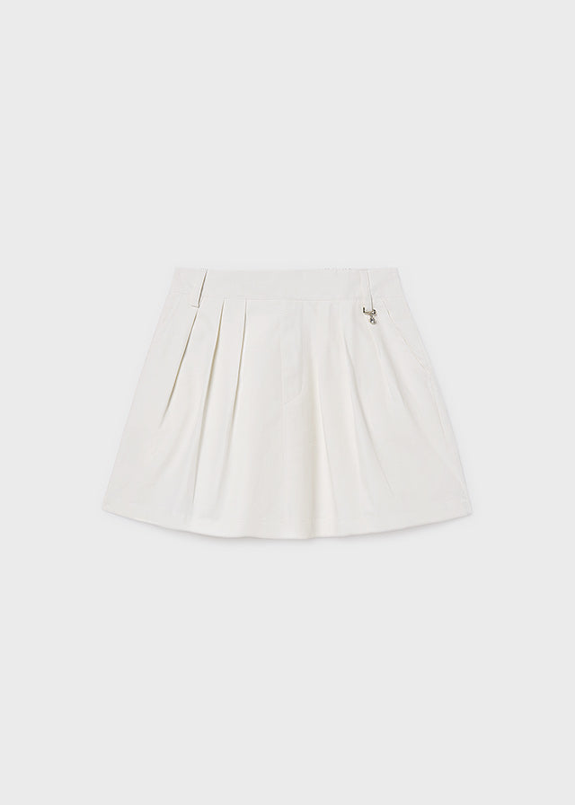 Falda pantalón chica