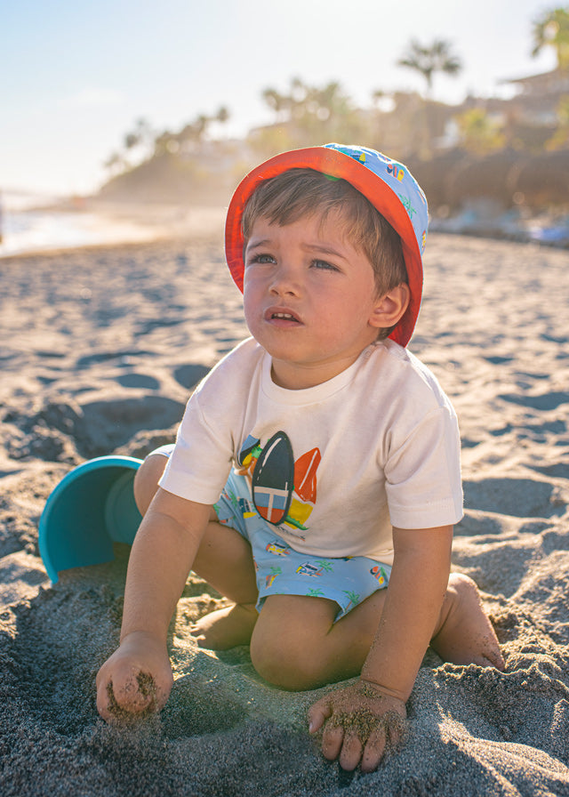 Playera con motivo interactivo de algodón sostenible para bebé